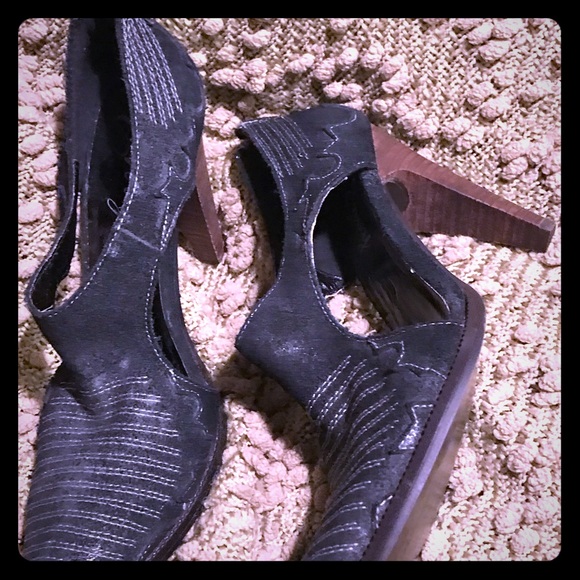 Sexy pointed Ankle bootie - Picture 1 of 3